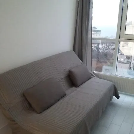 Arcadia Kadorr 8 *
